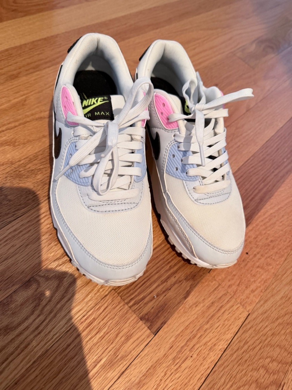 Nike Women’s White & Pink Air Max Low-Top Sneakers